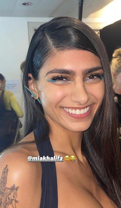 mia khalifa pics|Mia Khalifa Nude XXX Pics